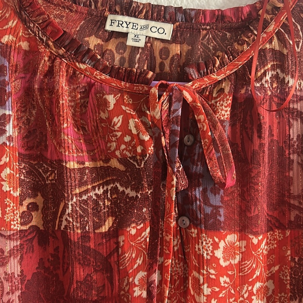 Women's Red Patterned Top - Picture 3 of 6